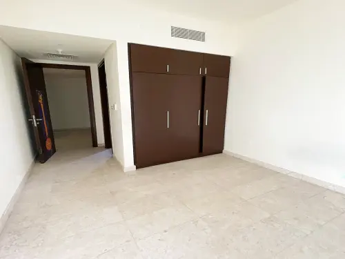 3BR - Marina Heights 1 | Luxrious Unit | Partial Sea & Swimming Pool View | Balcony - 8