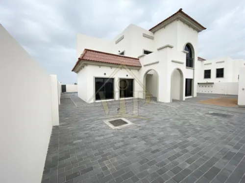 5BR _ AL REEMAN 2 _ Single Row Unit - Corner | Huge Size Villa | Unique Location | Brand New - 3