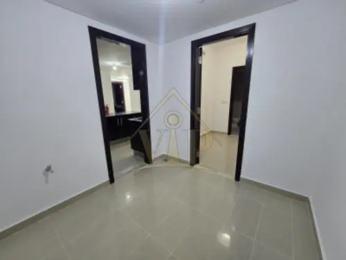 3BR + Maid's Room_ Al Durrah Tower _ Sea View| High Floor | Massive Sized Unit | Well Maintained| Perfect for Investment | High ROI 3BR +Maids - 27