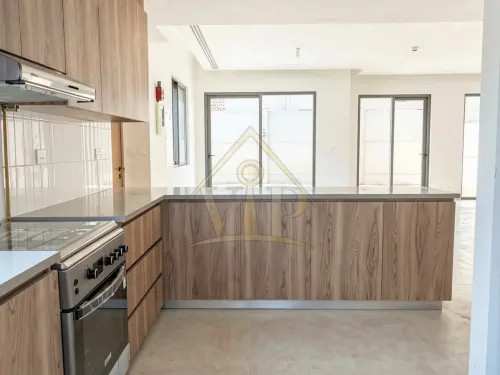 3BR _ TOLEDO _ Double Row | Middle Unit | Modern Community | Mediterranean-inspired Architecture - 12