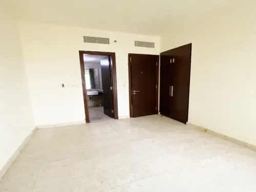 3BR - Marina Heights 1 | Luxrious Unit | Partial Sea & Swimming Pool View | Balcony - 7