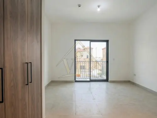 3BR _ TOLEDO _ Double Row | Middle Unit | Modern Community | Mediterranean-inspired Architecture - 8