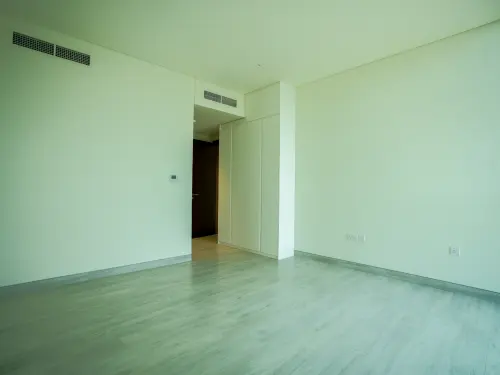 4BR_Jubail Island | Single Row Luxurious Villa with Lush Landscape | Close to Community Entrance | Next to Corner - 10
