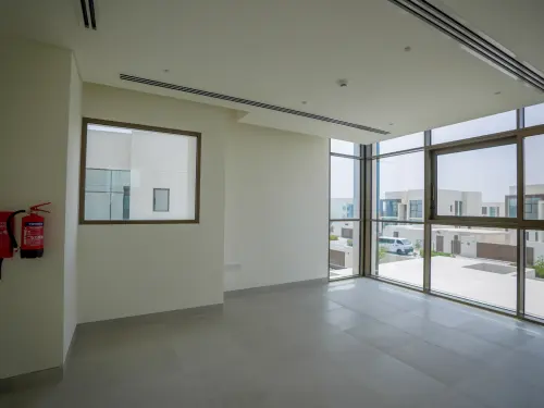 4BR_Jubail Island | Single Row Luxurious Villa with Lush Landscape | Close to Community Entrance | Next to Corner - 14