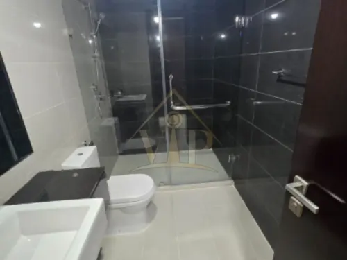 3BR + Maid's Room_ Al Durrah Tower _ Sea View| High Floor | Massive Sized Unit | Well Maintained| Perfect for Investment | High ROI 3BR +Maids - 40