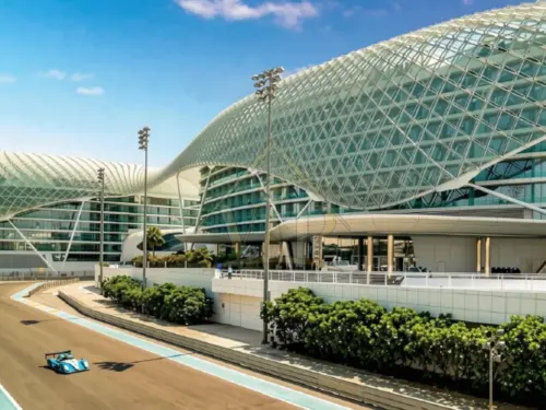 2BR _ Diva 2 _Yas Island _ Full Sea View | Corner Unit | Fully Furnished | Family Oriented Community - 14